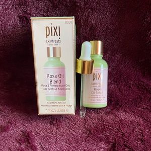Pixi skintreats rose oil blend